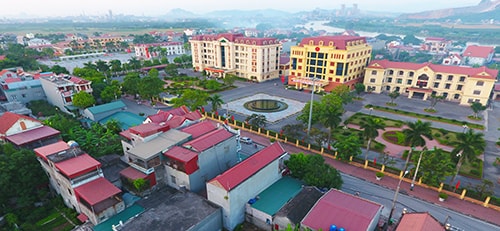 Những ngày đầu ở thị xã non trẻ